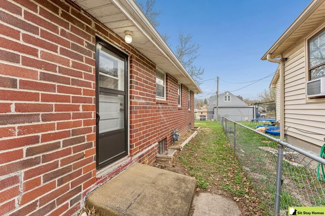 5025 Wirt Street, Omaha, NE 68104