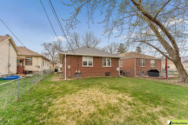 5025 Wirt Street, Omaha, NE 68104