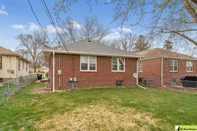 5025 Wirt Street, Omaha, NE 68104