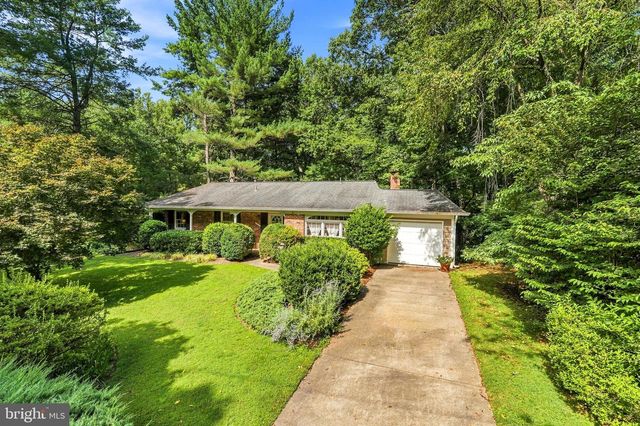 11504 PARKEDGE DR, North Bethesda, MD 20852
