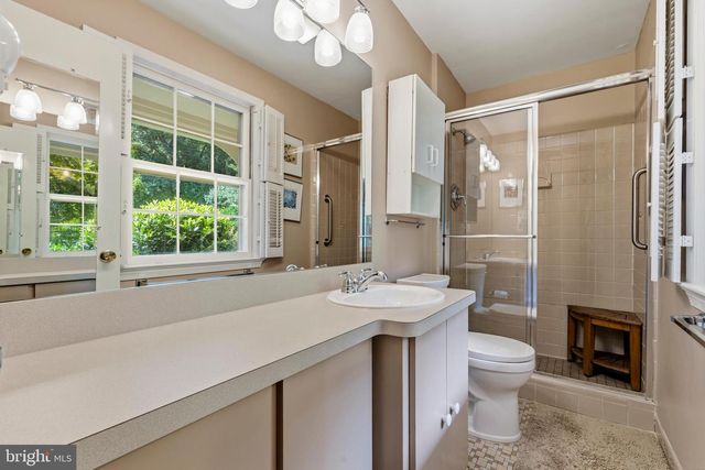 11504 PARKEDGE DR, North Bethesda, MD 20852