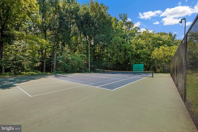 11504 PARKEDGE DR, North Bethesda, MD 20852
