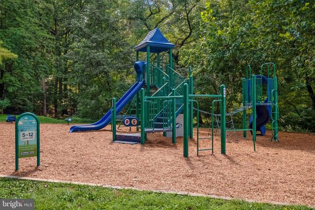 11504 PARKEDGE DR, North Bethesda, MD 20852