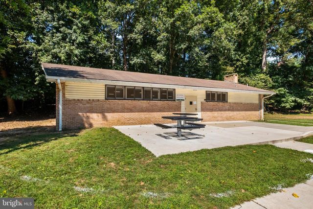 11504 PARKEDGE DR, North Bethesda, MD 20852