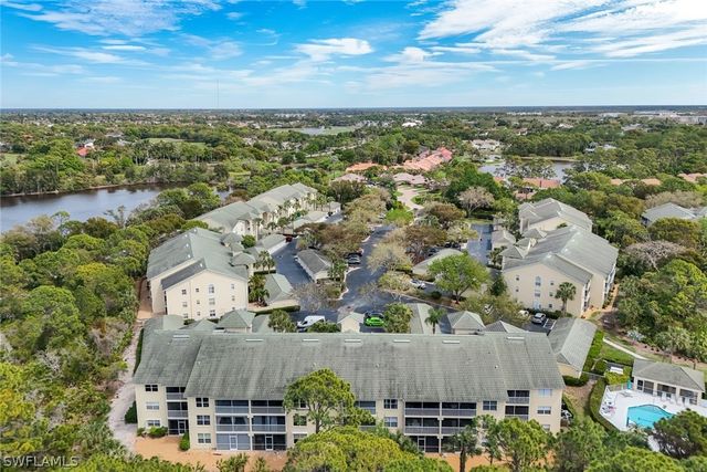 15495 Cedarwood LN 204, Naples, FL 34110