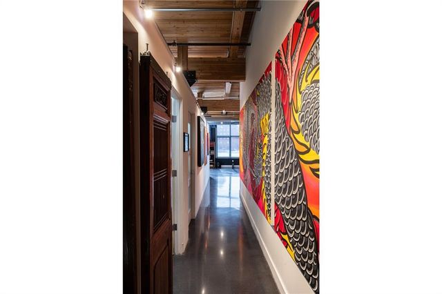 210 W 5th Street 207, Kansas City, MO 64105