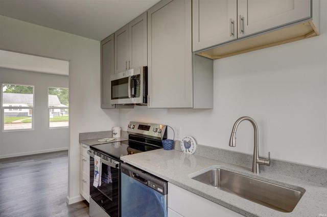 1419 Waggoner Avenue, Evansville, IN 47714