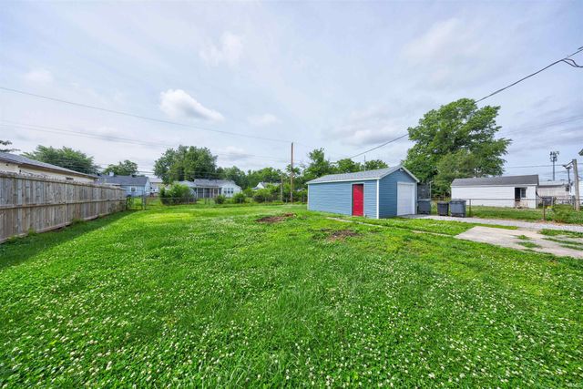 1419 Waggoner Avenue, Evansville, IN 47714