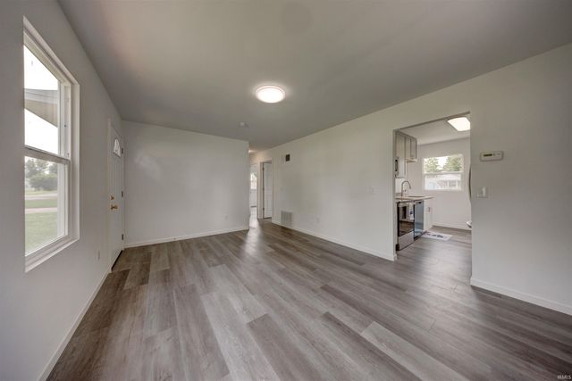 1419 Waggoner Avenue, Evansville, IN 47714