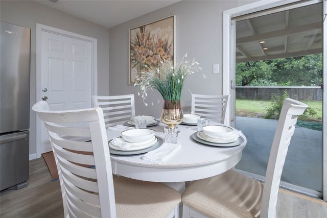 1115 Redbud Court, Arlington, TX 76012