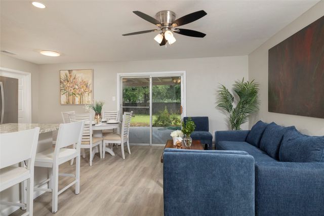 1115 Redbud Court, Arlington, TX 76012
