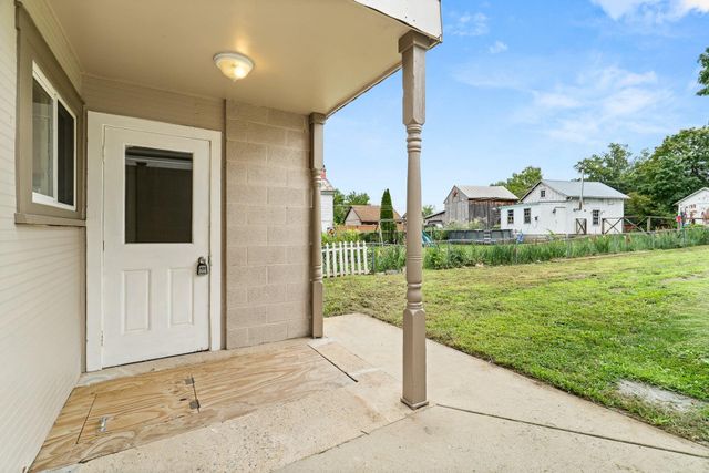 9963 JONESTOWN RD, Grantville, PA 17028