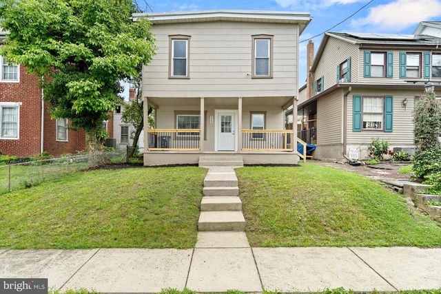 9963 JONESTOWN RD, Grantville, PA 17028