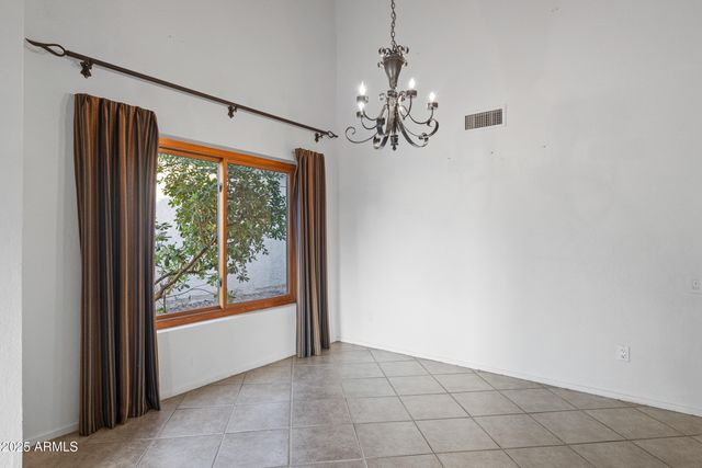 5627 S CROWS NEST Road, Tempe, AZ 85283