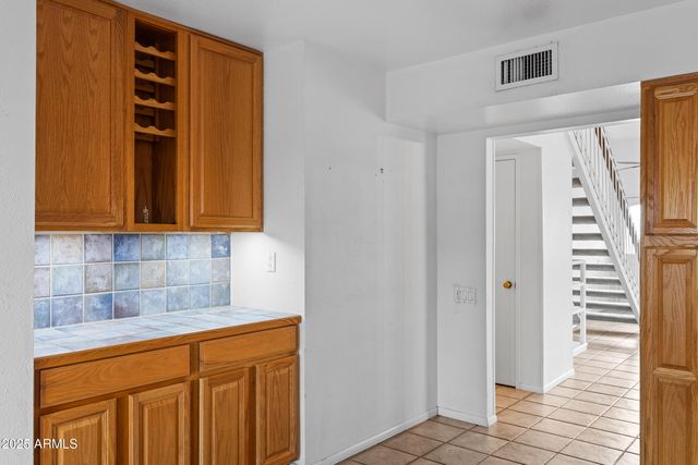 5627 S CROWS NEST Road, Tempe, AZ 85283