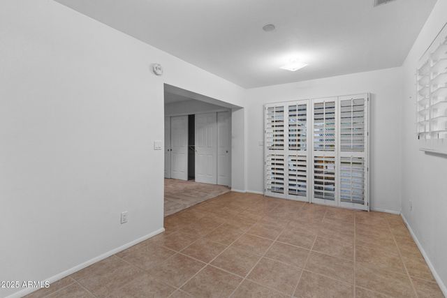 5627 S CROWS NEST Road, Tempe, AZ 85283