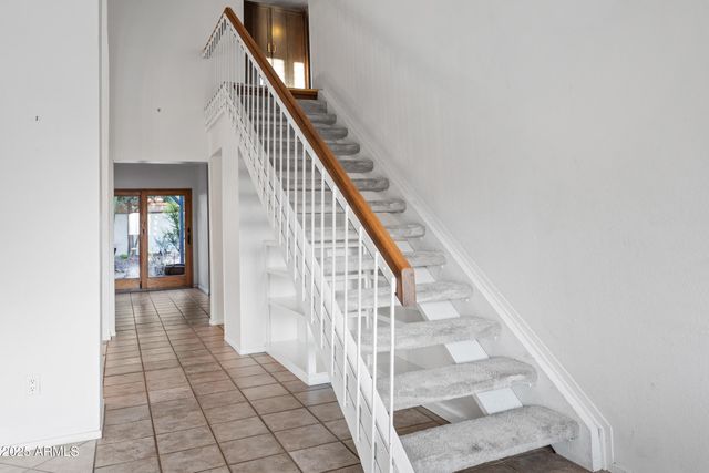 5627 S CROWS NEST Road, Tempe, AZ 85283