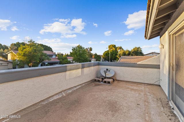 5627 S CROWS NEST Road, Tempe, AZ 85283