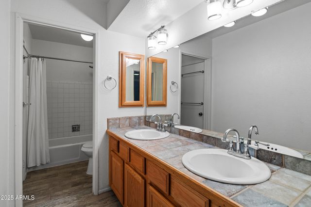 5627 S CROWS NEST Road, Tempe, AZ 85283