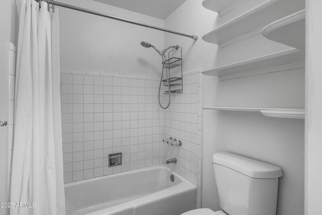 5627 S CROWS NEST Road, Tempe, AZ 85283