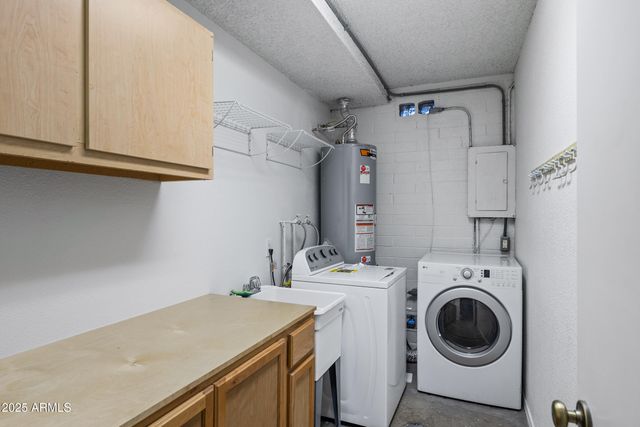 5627 S CROWS NEST Road, Tempe, AZ 85283