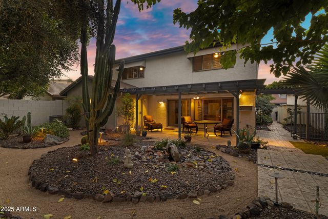 5627 S CROWS NEST Road, Tempe, AZ 85283