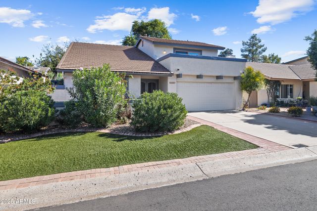 5627 S CROWS NEST Road, Tempe, AZ 85283