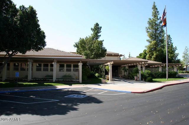 5627 S CROWS NEST Road, Tempe, AZ 85283