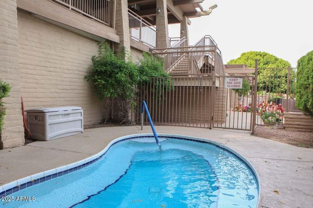 5627 S CROWS NEST Road, Tempe, AZ 85283