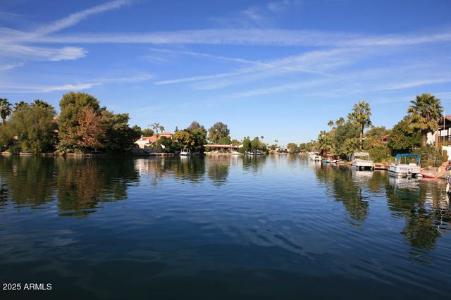 5627 S CROWS NEST Road, Tempe, AZ 85283