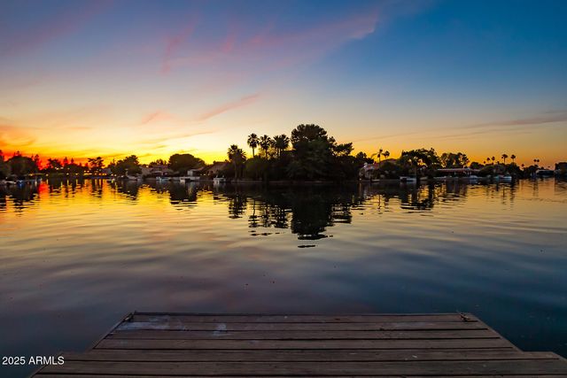 5627 S CROWS NEST Road, Tempe, AZ 85283