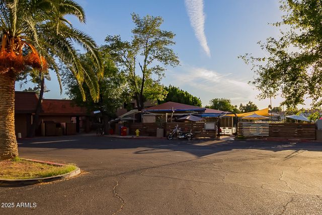 5627 S CROWS NEST Road, Tempe, AZ 85283