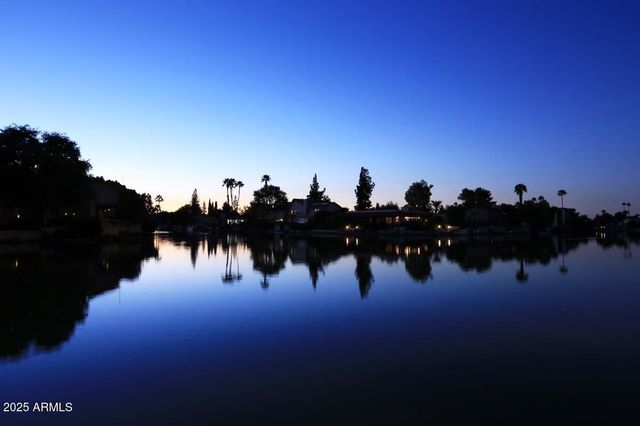 5627 S CROWS NEST Road, Tempe, AZ 85283