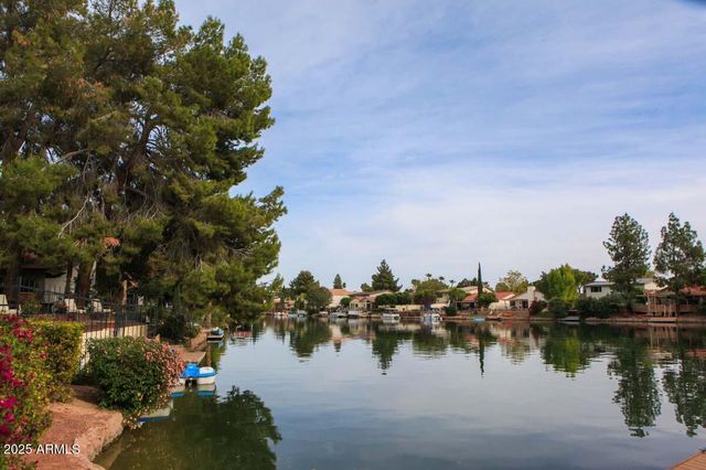 5627 S CROWS NEST Road, Tempe, AZ 85283