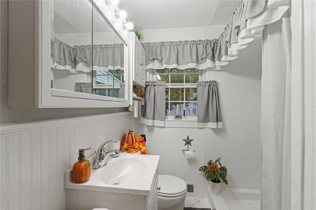 36 Dean Street, Pawtucket, RI 02861