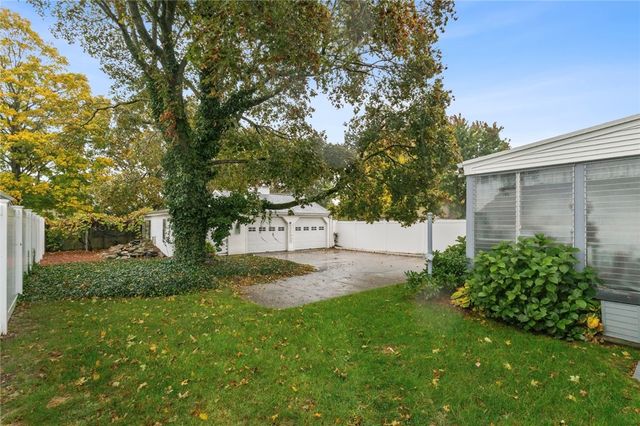 36 Dean Street, Pawtucket, RI 02861