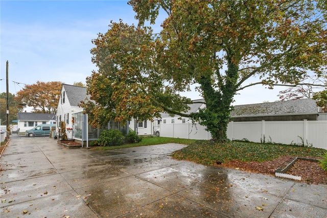 36 Dean Street, Pawtucket, RI 02861