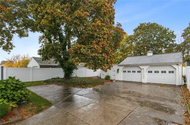 36 Dean Street, Pawtucket, RI 02861