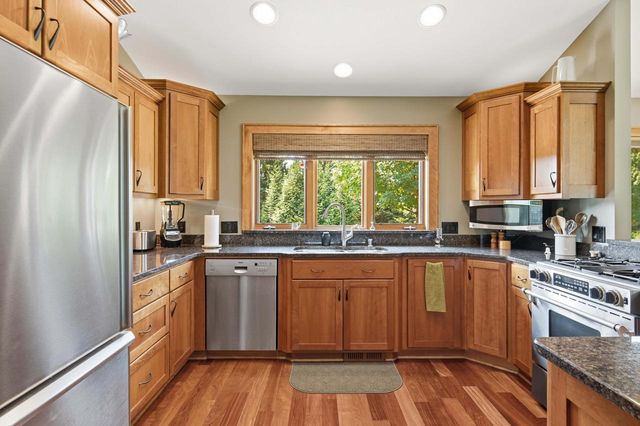37015 Lower Lake ROAD, Oconomowoc, WI 53066