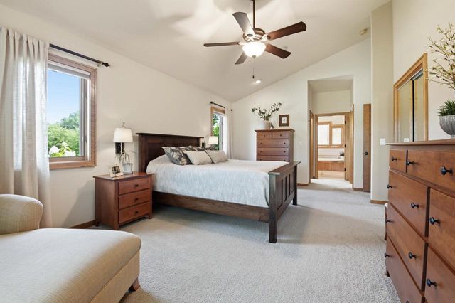 37015 Lower Lake ROAD, Oconomowoc, WI 53066