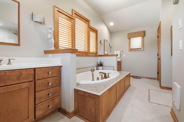 37015 Lower Lake ROAD, Oconomowoc, WI 53066