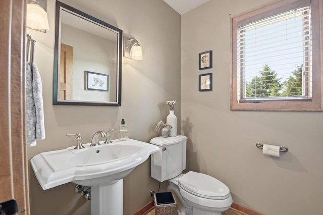 37015 Lower Lake ROAD, Oconomowoc, WI 53066