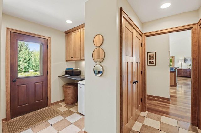 37015 Lower Lake ROAD, Oconomowoc, WI 53066