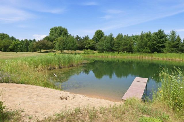 37015 Lower Lake ROAD, Oconomowoc, WI 53066