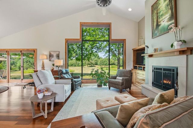 37015 Lower Lake ROAD, Oconomowoc, WI 53066