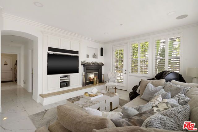 21615 Medina Estates Drive, Woodland Hills (los Angeles), CA 91364