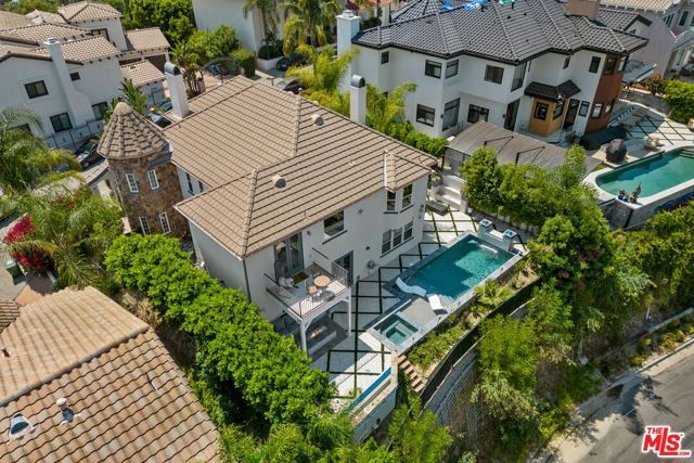 21615 Medina Estates Drive, Woodland Hills (los Angeles), CA 91364