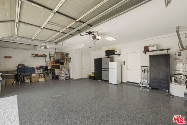 21615 Medina Estates Drive, Woodland Hills (los Angeles), CA 91364