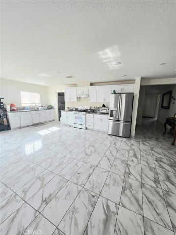29032 Aubrey Cir, Winchester, CA 92596