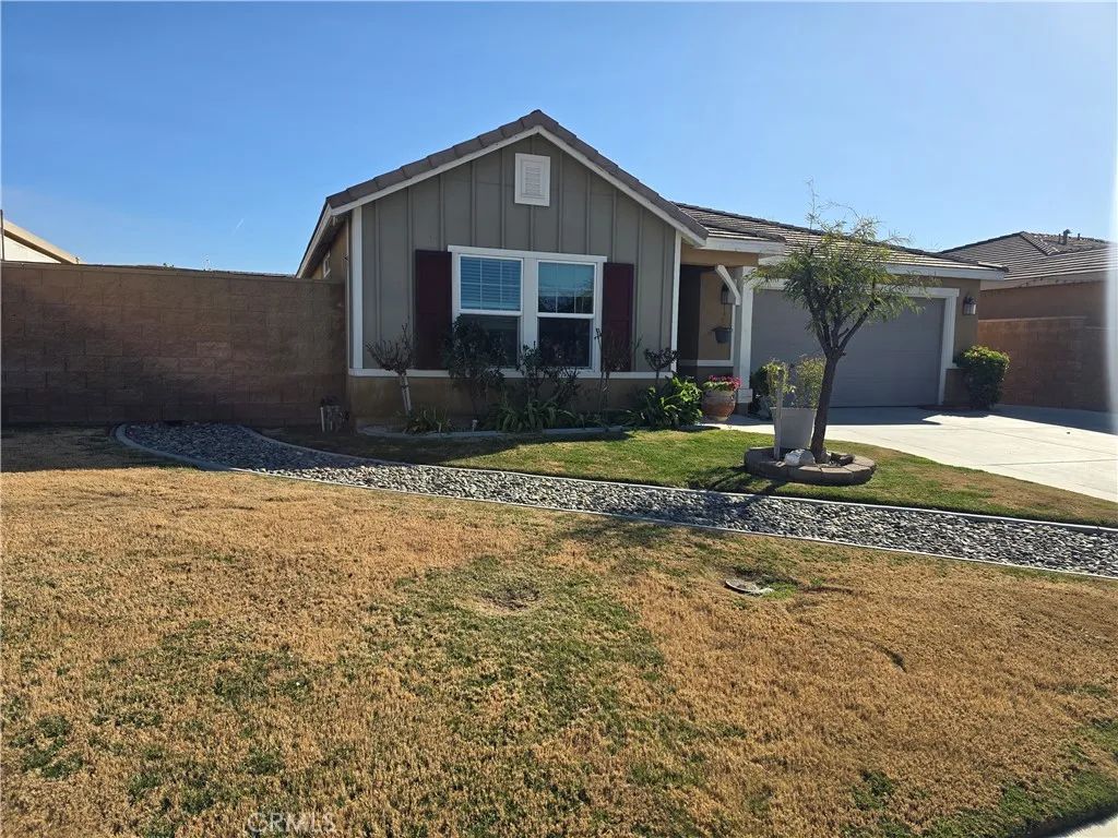 29032 Aubrey Cir, Winchester, CA 92596
